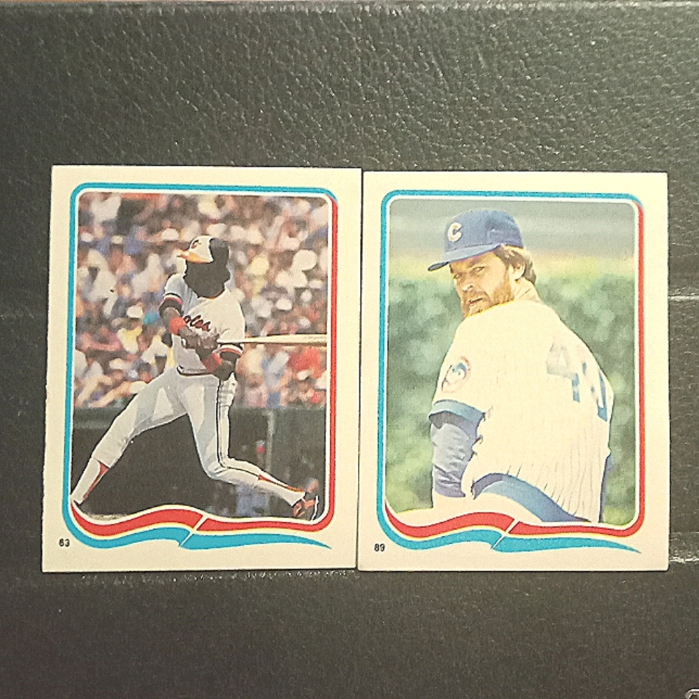 Eddie Murray Fleer Special stock action photo & Rick Sutcliffe 1985 baseball